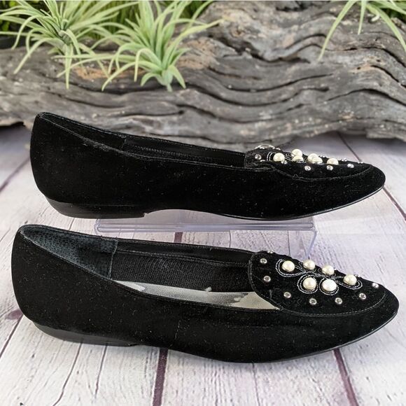 Adriano Dolcis "Dancer" Pearl Embellished Flats - Picture 3 of 9
